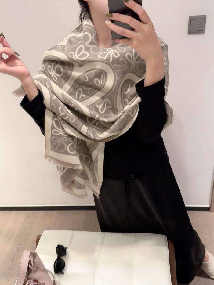 designer,replica,clothing,fake,1:1,lv,luxury,high quality Loewe reversible scarf (846HS) designer,replica,clothing,fake,1:1,lv,luxury,high quality Loewe reversible scarf (846HS)