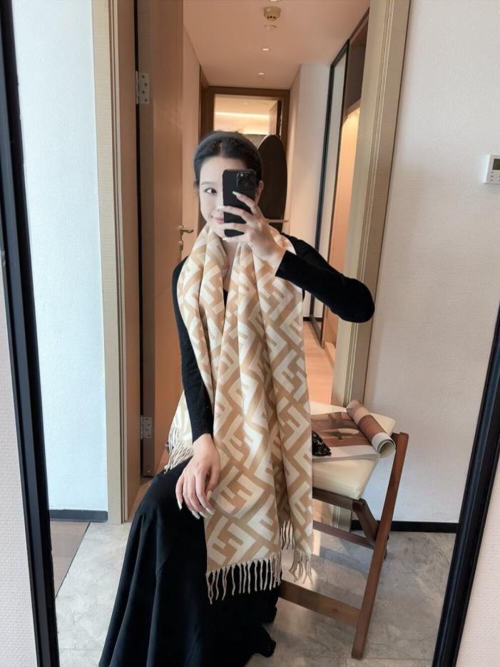 designer,replica,clothing,fake,1:1,lv,luxury,high quality FENDI double-sided long scarf with lettering (RI8NB) designer,replica,clothing,fake,1:1,lv,luxury,high quality FENDI double-sided long scarf with lettering (RI8NB)