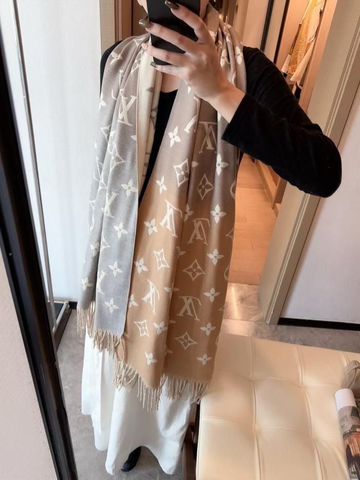 designer,replica,clothing,fake,1:1,lv,luxury,high quality LV gradient scarf (HYTR5) designer,replica,clothing,fake,1:1,lv,luxury,high quality LV gradient scarf (HYTR5)