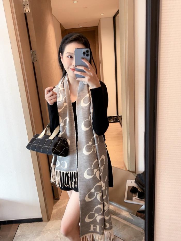 designer,replica,clothing,fake,1:1,lv,luxury,high quality Dior rabbit fur trim long scarf (8VM58) designer,replica,clothing,fake,1:1,lv,luxury,high quality Dior rabbit fur trim long scarf (8VM58)