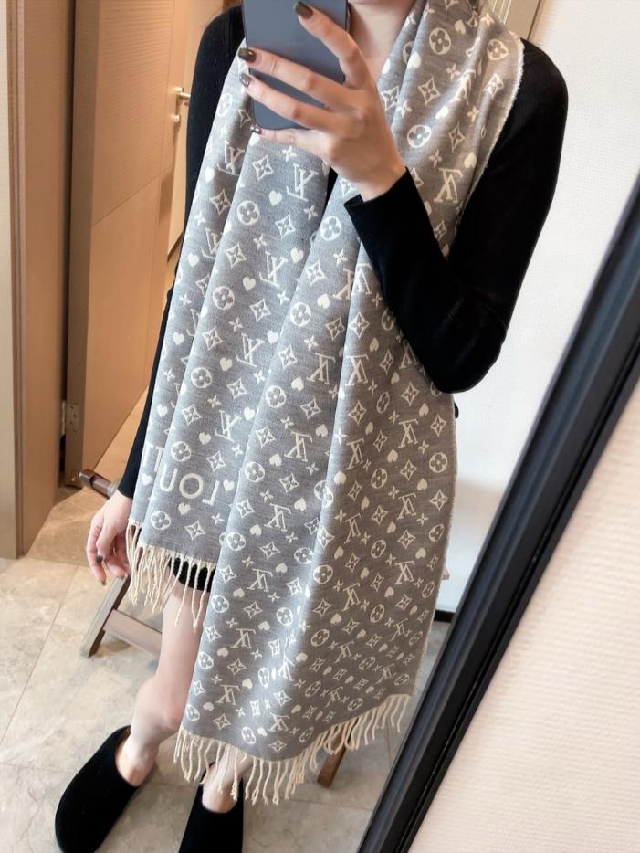 designer,replica,clothing,fake,1:1,lv,luxury,high quality Dior rabbit fur trim long scarf (Y1RM5) designer,replica,clothing,fake,1:1,lv,luxury,high quality Dior rabbit fur trim long scarf (Y1RM5)