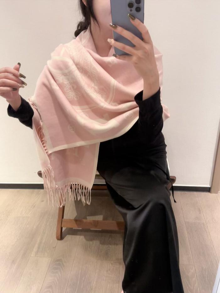 designer,replica,clothing,fake,1:1,lv,luxury,high quality Hermès scarf, hand-knitted with colorful patterns (5WU9L) designer,replica,clothing,fake,1:1,lv,luxury,high quality Hermès scarf, hand-knitted with colorful patterns (5WU9L)