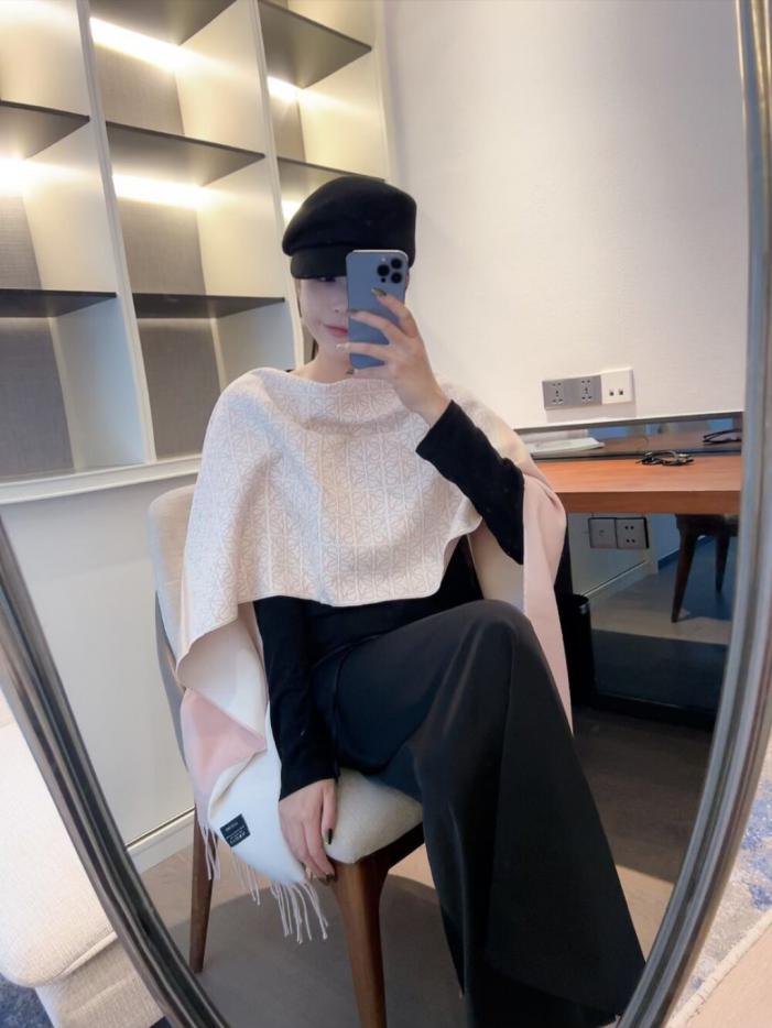 designer,replica,clothing,fake,1:1,lv,luxury,high quality Loewe’s gorgeous new mohair scarf (RYECT) designer,replica,clothing,fake,1:1,lv,luxury,high quality Loewe’s gorgeous new mohair scarf (RYECT)