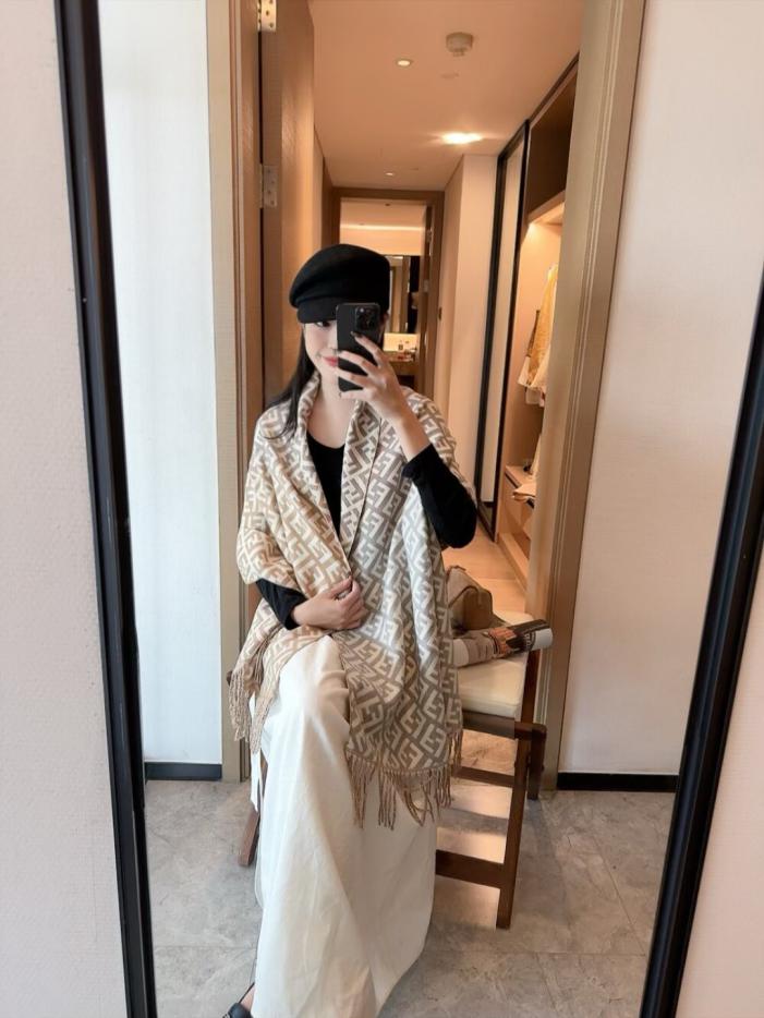 designer,replica,clothing,fake,1:1,lv,luxury,high quality Fendi’s new cashmere long scarf (HS3AH) designer,replica,clothing,fake,1:1,lv,luxury,high quality Fendi’s new cashmere long scarf (HS3AH)