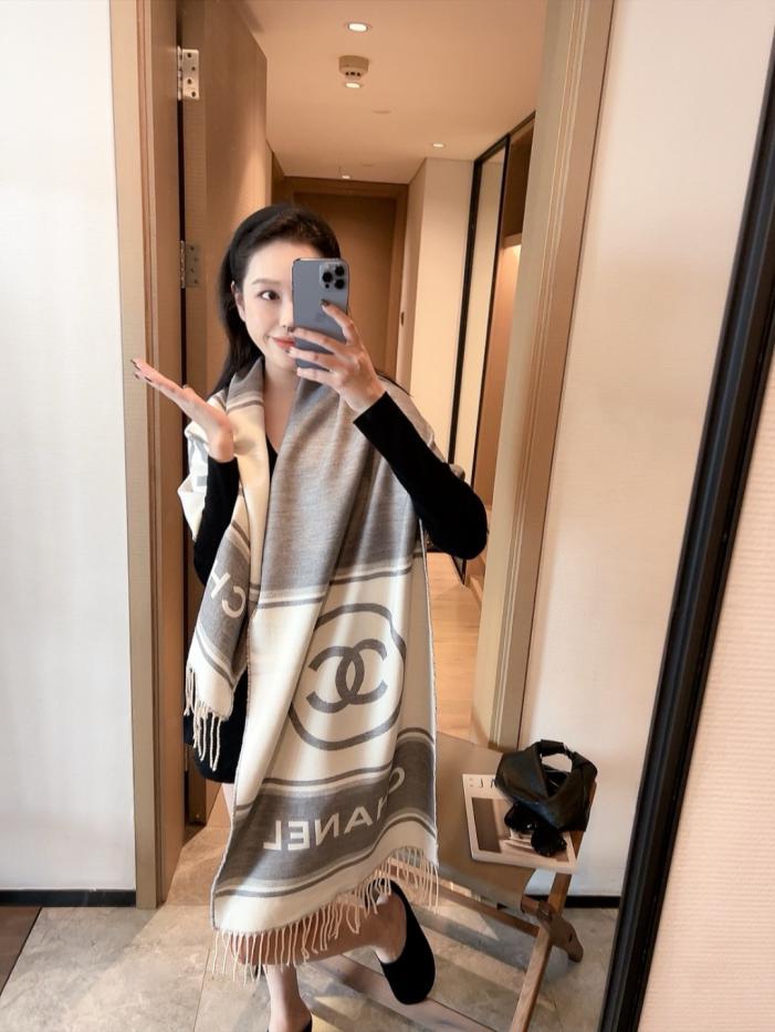designer,replica,clothing,fake,1:1,lv,luxury,high quality Dior rabbit fur trim long scarf (OS086) designer,replica,clothing,fake,1:1,lv,luxury,high quality Dior rabbit fur trim long scarf (OS086)