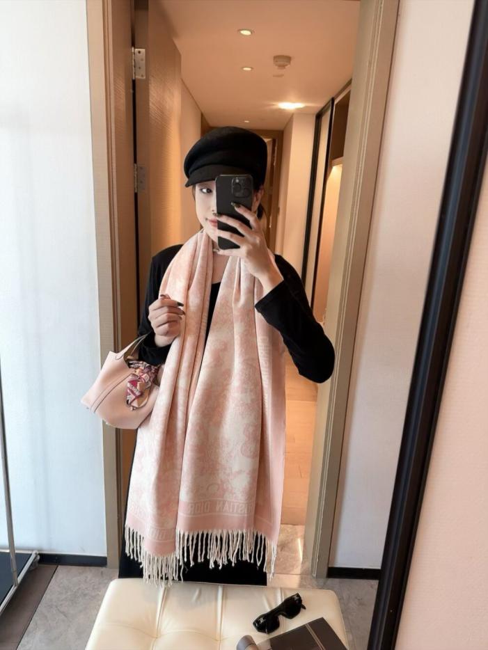 designer,replica,clothing,fake,1:1,lv,luxury,high quality High-quality cashmere Dior extra-thick scarf (V88MU) designer,replica,clothing,fake,1:1,lv,luxury,high quality High-quality cashmere Dior extra-thick scarf (V88MU)