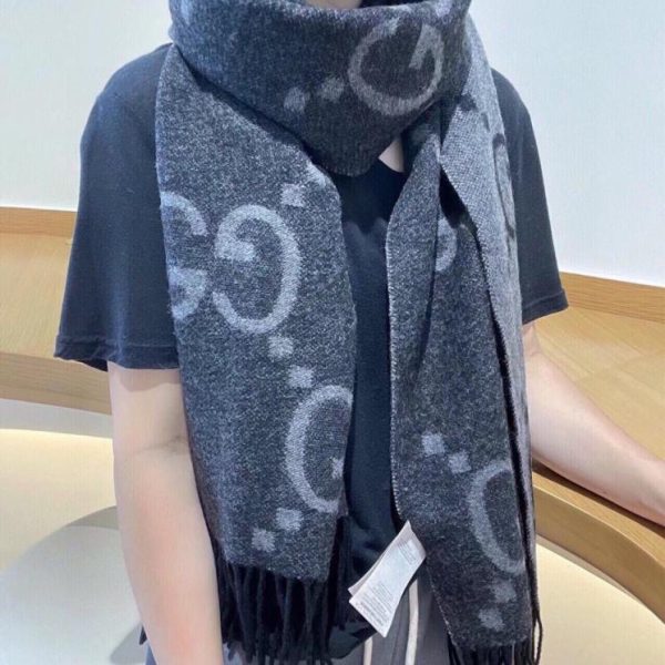 designer,replica,clothing,fake,1:1,lv,luxury,high quality Gucci’s latest ZG-inspired double-sided cashmere jacquard scarf (ELH4A)