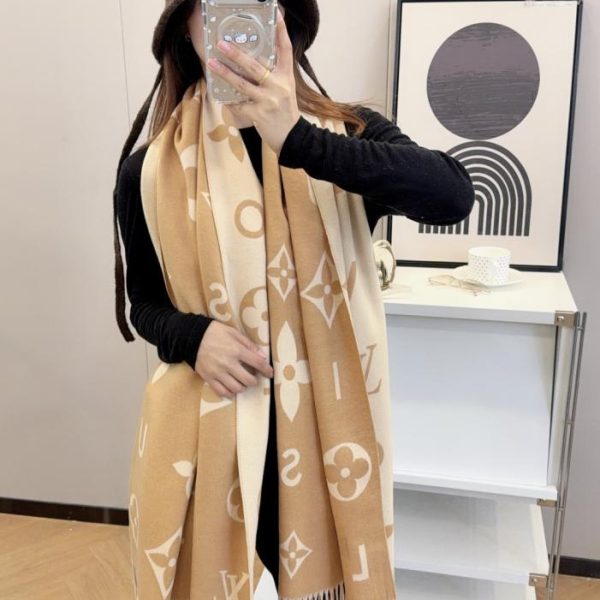 designer,replica,clothing,fake,1:1,lv,luxury,high quality LV Fluffygram Scarf (82QE9)