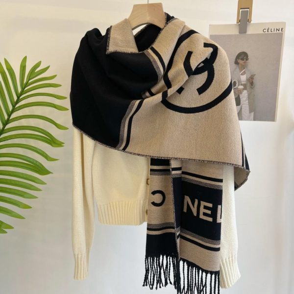 designer,replica,clothing,fake,1:1,lv,luxury,high quality Chanel’s latest scarf design (30VC7) from the official website