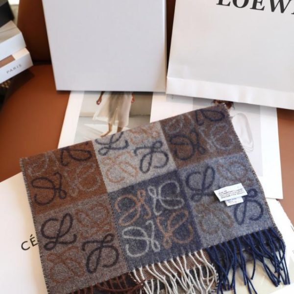 designer,replica,clothing,fake,1:1,lv,luxury,high quality LOEWE Two-Tone Checkerboard Wool and Cashmere Blend Scarf (1WRAA)