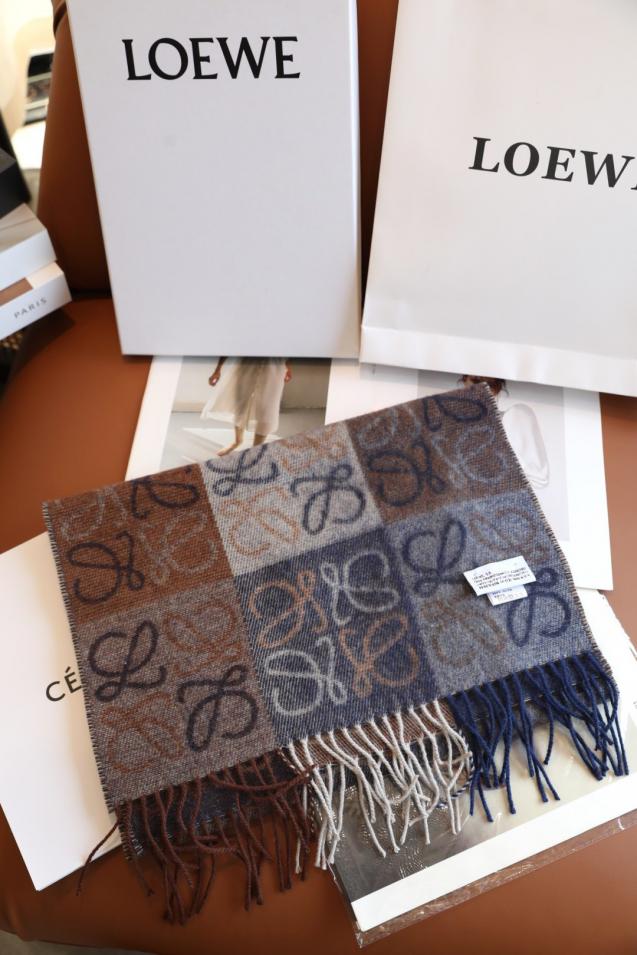 designer,replica,clothing,fake,1:1,lv,luxury,high quality LOEWE Two-Tone Checkerboard Wool and Cashmere Blend Scarf (1WRAA) designer,replica,clothing,fake,1:1,lv,luxury,high quality LOEWE Two-Tone Checkerboard Wool and Cashmere Blend Scarf (1WRAA)