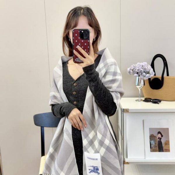 designer,replica,clothing,fake,1:1,lv,luxury,high quality LV scarf (C1B32)