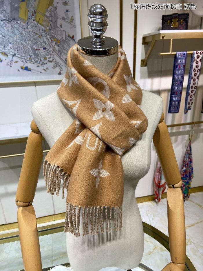 designer,replica,clothing,fake,1:1,lv,luxury,high quality Louis Vuitton LV logo textured double-sided long scarf, Simply LV scarf (I8V9E) designer,replica,clothing,fake,1:1,lv,luxury,high quality Louis Vuitton LV logo textured double-sided long scarf, Simply LV scarf (I8V9E)