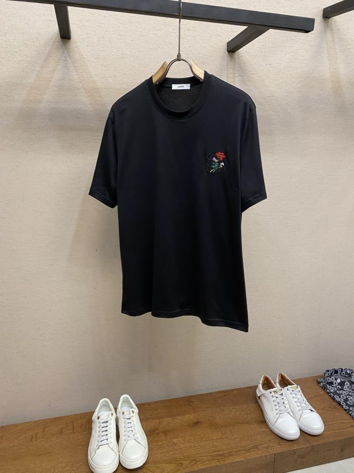 designer,replica,clothing,fake,1:1,lv,luxury,high quality Loewe’s new embroidered logo short-sleeved shirt (HRSZE) designer,replica,clothing,fake,1:1,lv,luxury,high quality Loewe’s new embroidered logo short-sleeved shirt (HRSZE)