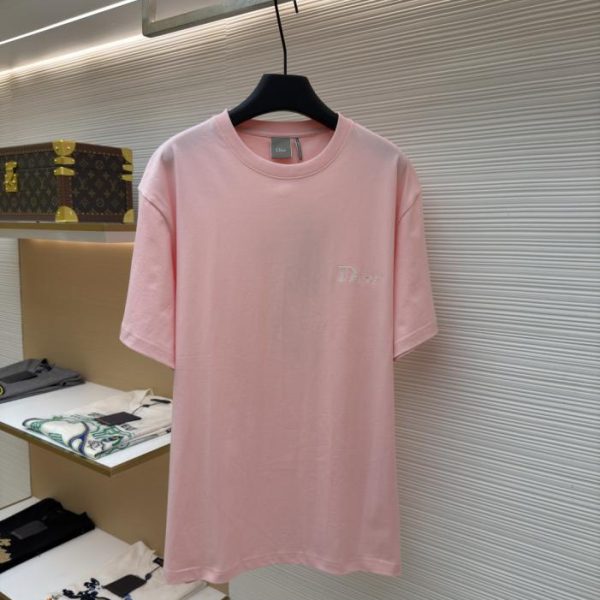 designer,replica,clothing,fake,1:1,lv,luxury,high quality Dior T-shirt with small embroidered letters on the chest (0H6Z3)