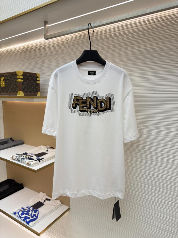 designer,replica,clothing,fake,1:1,lv,luxury,high quality Fendi appliqué embroidered rhinestone logo short-sleeved shirt (KVK8R) designer,replica,clothing,fake,1:1,lv,luxury,high quality Fendi appliqué embroidered rhinestone logo short-sleeved shirt (KVK8R)