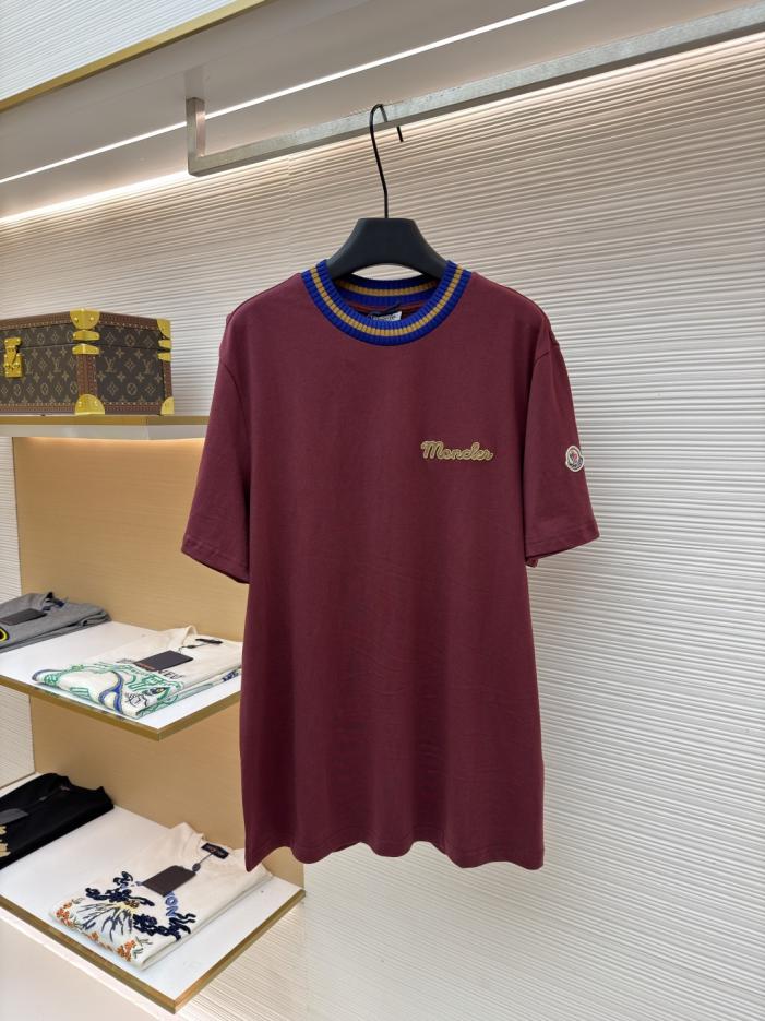 designer,replica,clothing,fake,1:1,lv,luxury,high quality Moncler knitted short-sleeved shirt with logo at the neckline (146DV) designer,replica,clothing,fake,1:1,lv,luxury,high quality Moncler knitted short-sleeved shirt with logo at the neckline (146DV)