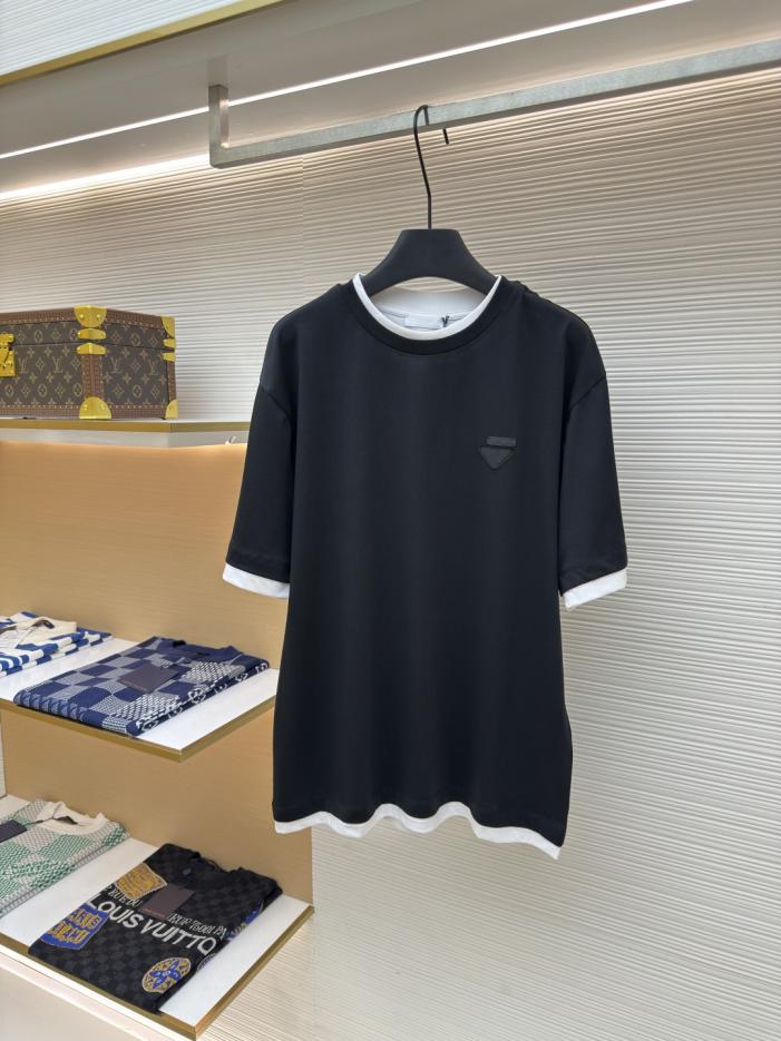 designer,replica,clothing,fake,1:1,lv,luxury,high quality Prada triangular label crew neck short-sleeved shirt (A0BAE) designer,replica,clothing,fake,1:1,lv,luxury,high quality Prada triangular label crew neck short-sleeved shirt (A0BAE)