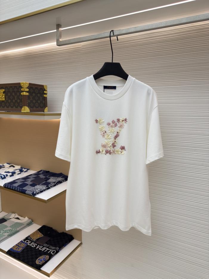 designer,replica,clothing,fake,1:1,lv,luxury,high quality LOUIS VUITTON Cherry Blossom Crew Neck Short-Sleeve T-Shirt with Satin Ribbon (Z2BX6) designer,replica,clothing,fake,1:1,lv,luxury,high quality LOUIS VUITTON Cherry Blossom Crew Neck Short-Sleeve T-Shirt with Satin Ribbon (Z2BX6)