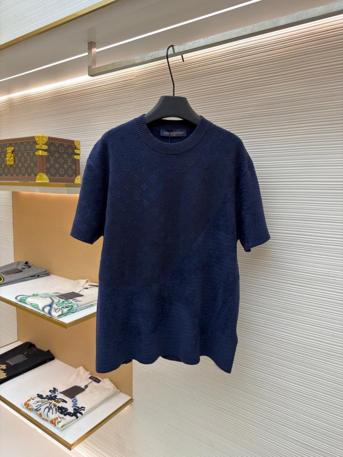 designer,replica,clothing,fake,1:1,lv,luxury,high quality LOUIS VUITTON Holiday Patchwork Jacquard Short-Sleeve T-Shirt (Y49XU) designer,replica,clothing,fake,1:1,lv,luxury,high quality LOUIS VUITTON Holiday Patchwork Jacquard Short-Sleeve T-Shirt (Y49XU)