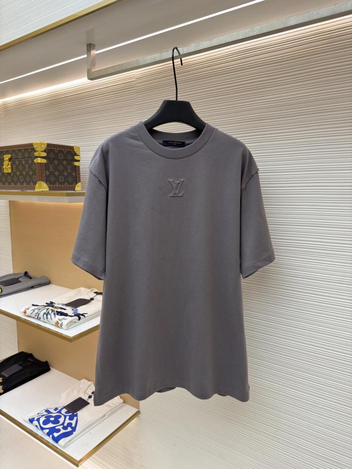 designer,replica,clothing,fake,1:1,lv,luxury,high quality LOUIS VUITTON Embossed Label T-Shirt (CXRYI) designer,replica,clothing,fake,1:1,lv,luxury,high quality LOUIS VUITTON Embossed Label T-Shirt (CXRYI)