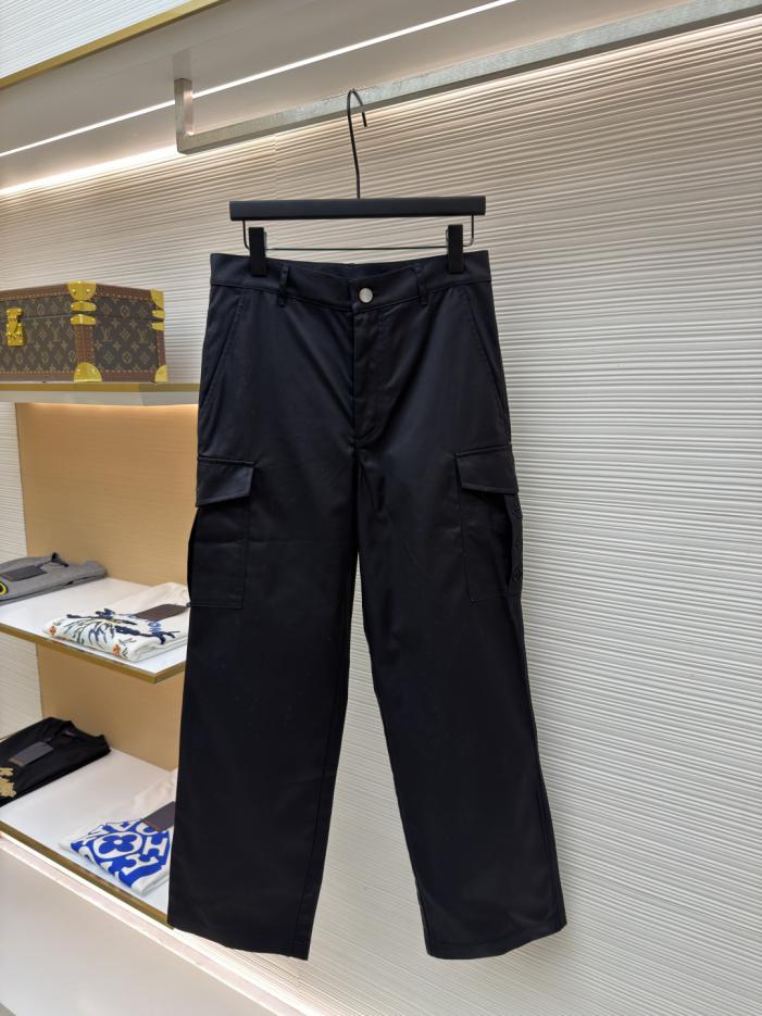 designer,replica,clothing,fake,1:1,lv,luxury,high quality LOUIS VUITTON Pocket Embroidered Work Trousers (67NJ6) designer,replica,clothing,fake,1:1,lv,luxury,high quality LOUIS VUITTON Pocket Embroidered Work Trousers (67NJ6)