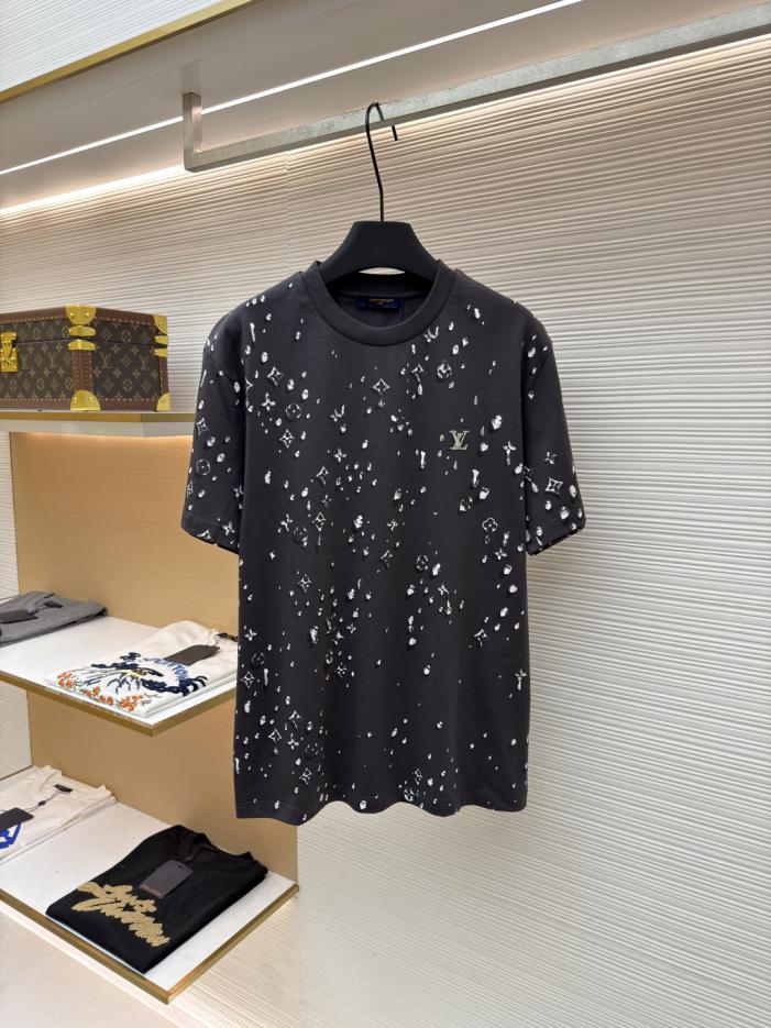 designer,replica,clothing,fake,1:1,lv,luxury,high quality LOUIS VUITTON Crew Neck Pullover Letter T-Shirt with Rhinestones (9X5ID) designer,replica,clothing,fake,1:1,lv,luxury,high quality LOUIS VUITTON Crew Neck Pullover Letter T-Shirt with Rhinestones (9X5ID)