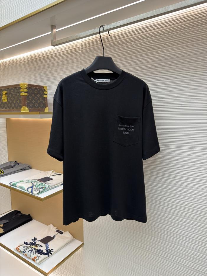 designer,replica,clothing,fake,1:1,lv,luxury,high quality Acne Studios Logo Pocket Short-Sleeve T-Shirt, Style Code 1682718-X85(RSH7Y) designer,replica,clothing,fake,1:1,lv,luxury,high quality Acne Studios Logo Pocket Short-Sleeve T-Shirt, Style Code 1682718-X85(RSH7Y)