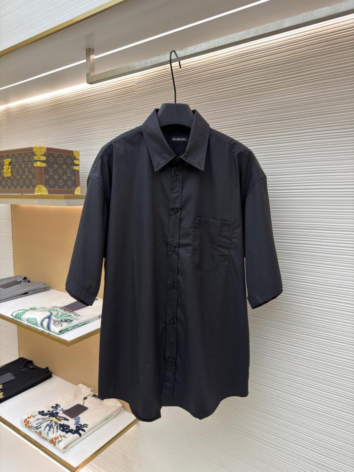 designer,replica,clothing,fake,1:1,lv,luxury,high quality Balenciaga tape-up short-sleeved shirt, item number 1682972-A50(GICRG). designer,replica,clothing,fake,1:1,lv,luxury,high quality Balenciaga tape-up short-sleeved shirt, item number 1682972-A50(GICRG).
