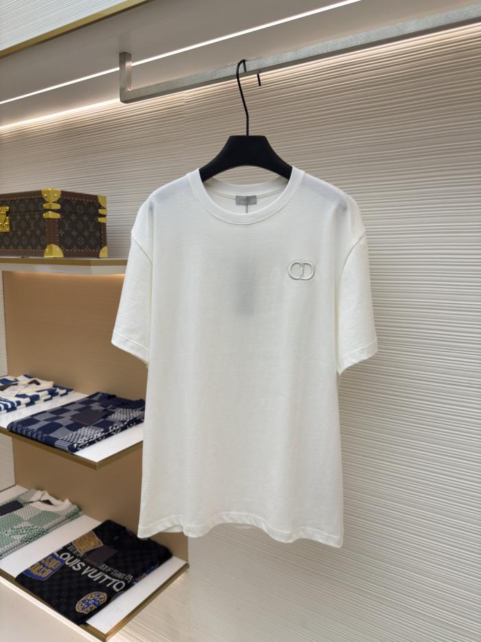 designer,replica,clothing,fake,1:1,lv,luxury,high quality DIOR CD Embroidered Crew Neck Short-Sleeve T-Shirt, Item No. 1680438-A00(T5H21) designer,replica,clothing,fake,1:1,lv,luxury,high quality DIOR CD Embroidered Crew Neck Short-Sleeve T-Shirt, Item No. 1680438-A00(T5H21)