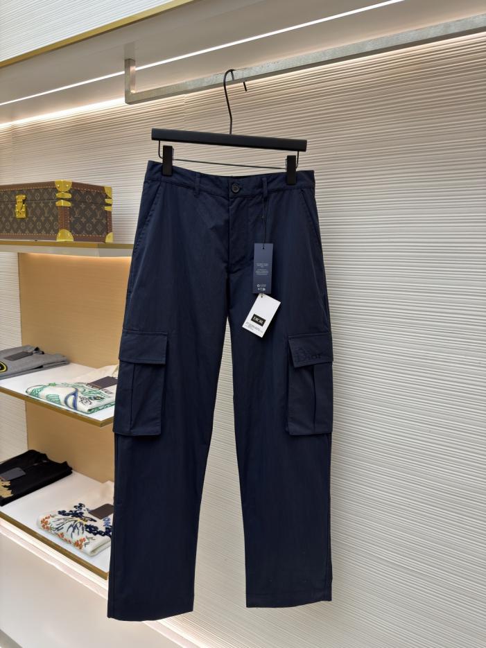 designer,replica,clothing,fake,1:1,lv,luxury,high quality Dior solid color embroidered cargo trousers, item number 1682966-B20 (2KBBB) designer,replica,clothing,fake,1:1,lv,luxury,high quality Dior solid color embroidered cargo trousers, item number 1682966-B20 (2KBBB)