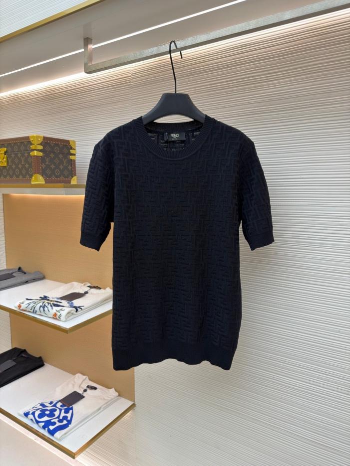designer,replica,clothing,fake,1:1,lv,luxury,high quality Fendi all-over print FF knit short-sleeved T-shirt, item number 1682454-A45(EYO0N) designer,replica,clothing,fake,1:1,lv,luxury,high quality Fendi all-over print FF knit short-sleeved T-shirt, item number 1682454-A45(EYO0N)