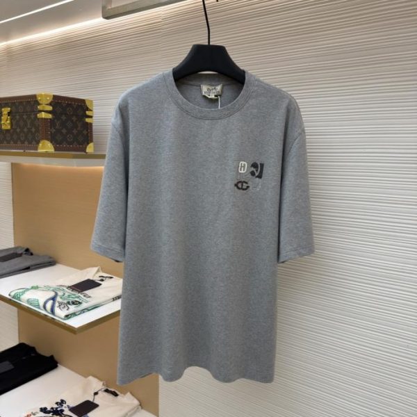 designer,replica,clothing,fake,1:1,lv,luxury,high quality Hermes Paris Appliquéd Leather Short-Sleeve T-Shirt, Item No. 1682957-X95(5Z6K4)