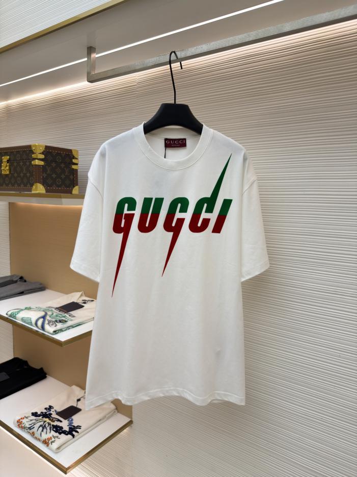 designer,replica,clothing,fake,1:1,lv,luxury,high quality Gucci Blade Print Crew Neck Pullover T-Shirt, Item No. 1683036-X95(B9Q36) designer,replica,clothing,fake,1:1,lv,luxury,high quality Gucci Blade Print Crew Neck Pullover T-Shirt, Item No. 1683036-X95(B9Q36)