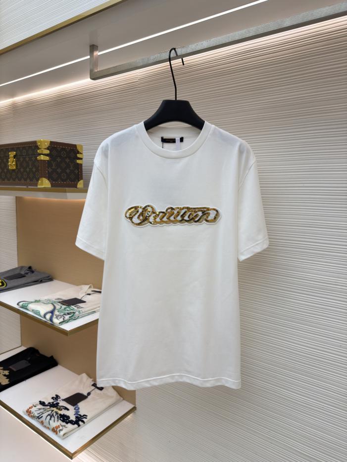 designer,replica,clothing,fake,1:1,lv,luxury,high quality LOUIS VUITTON Sequin Embroidered Logo Crew Neck Short-Sleeve T-Shirt, Item No. 1682956-A00(ZAHZF) designer,replica,clothing,fake,1:1,lv,luxury,high quality LOUIS VUITTON Sequin Embroidered Logo Crew Neck Short-Sleeve T-Shirt, Item No. 1682956-A00(ZAHZF)
