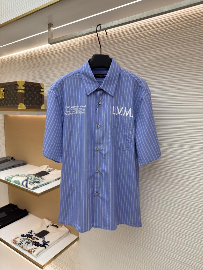 designer,replica,clothing,fake,1:1,lv,luxury,high quality LOUIS VUITTON Striped Jacquard Print Short-Sleeve T-Shirt, Item No. 1683208-A65(U2WQB) designer,replica,clothing,fake,1:1,lv,luxury,high quality LOUIS VUITTON Striped Jacquard Print Short-Sleeve T-Shirt, Item No. 1683208-A65(U2WQB)