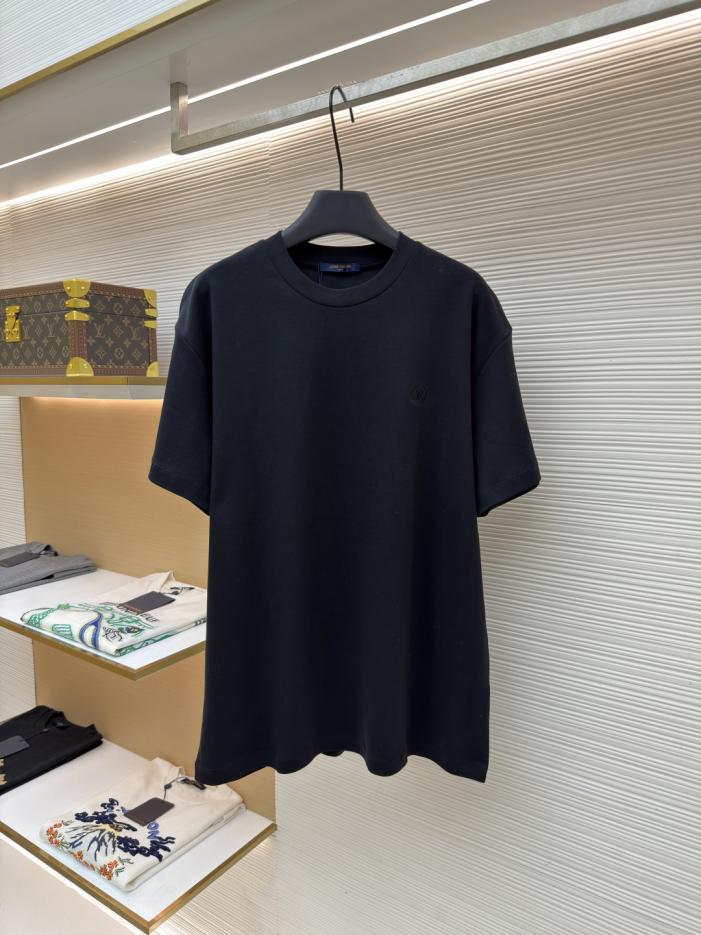 designer,replica,clothing,fake,1:1,lv,luxury,high quality LOUIS VUITTON logo embroidered short-sleeved shirt, item number 1683028-X95(WAU1R). designer,replica,clothing,fake,1:1,lv,luxury,high quality LOUIS VUITTON logo embroidered short-sleeved shirt, item number 1683028-X95(WAU1R).