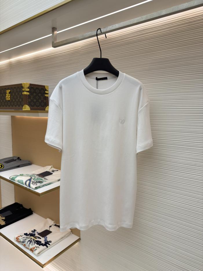 designer,replica,clothing,fake,1:1,lv,luxury,high quality LOUIS VUITTON logo embroidered short-sleeved shirt, item number 1683033-X95(6UKMF) designer,replica,clothing,fake,1:1,lv,luxury,high quality LOUIS VUITTON logo embroidered short-sleeved shirt, item number 1683033-X95(6UKMF)