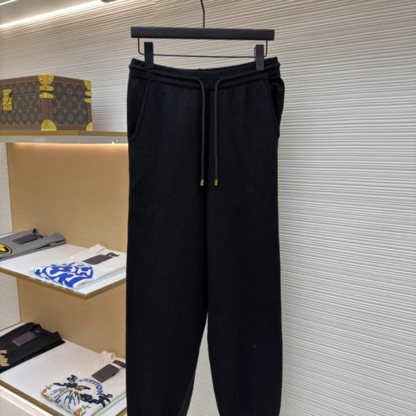 designer,replica,clothing,fake,1:1,lv,luxury,high quality LOUIS VUITTON Wool Knit Printed Pants with Wide-Leg Cropped Hem, Item No. 1682078-B70(1LLYW)