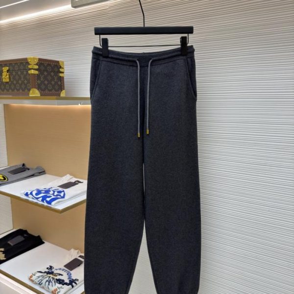designer,replica,clothing,fake,1:1,lv,luxury,high quality LOUIS VUITTON Wool Knit Printed Pants with Wide-Leg Cropped Hem, Item No. 1682079-B70(1JA8W)