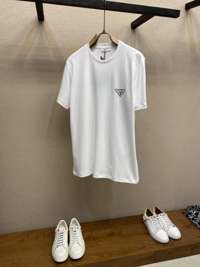 designer,replica,clothing,fake,1:1,lv,luxury,high quality Prada letter print crew neck short-sleeve T-shirt (0UJAN) designer,replica,clothing,fake,1:1,lv,luxury,high quality Prada letter print crew neck short-sleeve T-shirt (0UJAN)