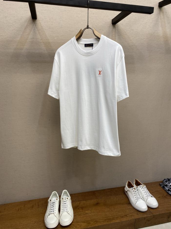 designer,replica,clothing,fake,1:1,lv,luxury,high quality LV Year of the Horse Limited Edition Classic Logo Embroidered Short-Sleeve T-Shirt (HJDQB) designer,replica,clothing,fake,1:1,lv,luxury,high quality LV Year of the Horse Limited Edition Classic Logo Embroidered Short-Sleeve T-Shirt (HJDQB)