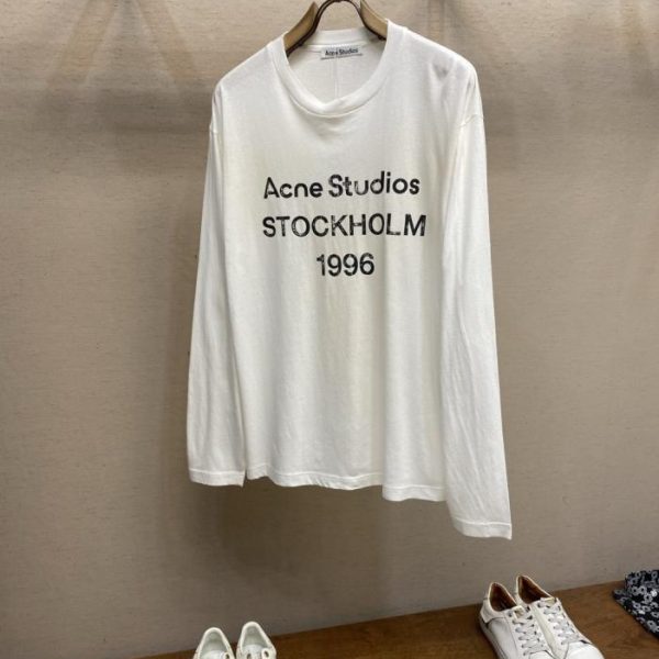designer,replica,clothing,fake,1:1,lv,luxury,high quality Acne Studios Early Spring Collection Retro Distressed Airbrush Damaged Long-Sleeve Badge Print T-Shirt (GY5U1)