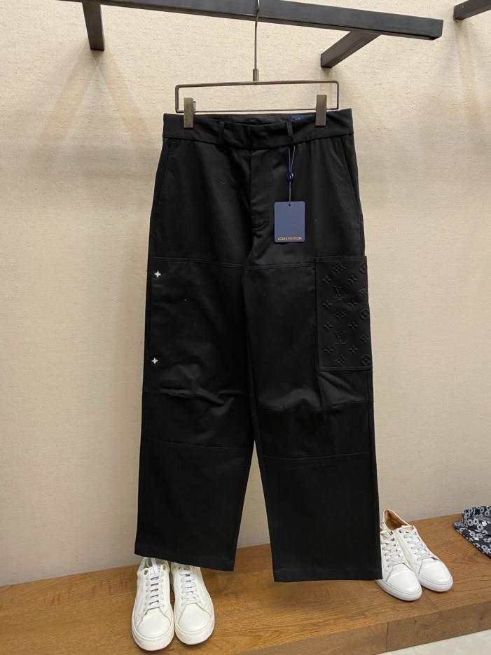 designer,replica,clothing,fake,1:1,lv,luxury,high quality LV Early Spring Collection: These elegant cargo trousers (YUWLN) designer,replica,clothing,fake,1:1,lv,luxury,high quality LV Early Spring Collection: These elegant cargo trousers (YUWLN)