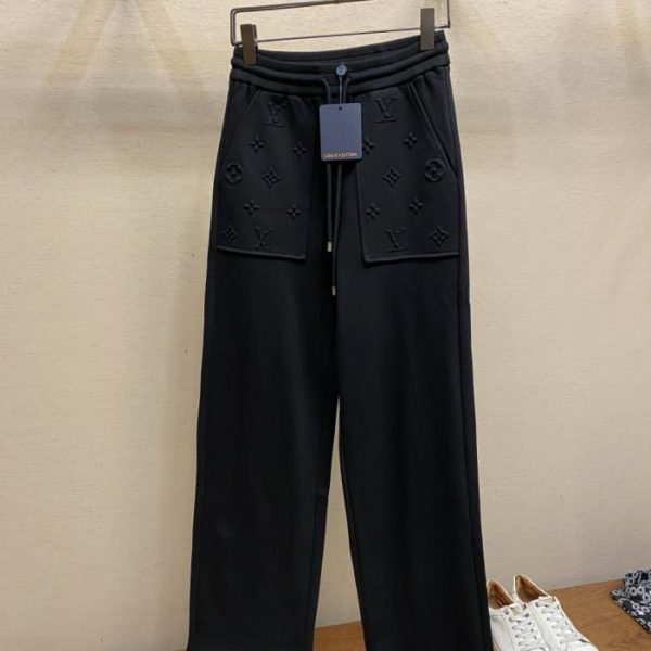 designer,replica,clothing,fake,1:1,lv,luxury,high quality LV Early Spring Monogram Embossed Cotton Casual Trousers (LN2DW)