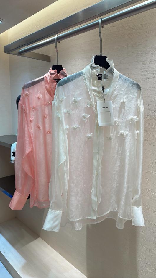 designer,replica,clothing,fake,1:1,lv,luxury,high quality CHANEL Ethereal Luxury 3D Rhinestone Blouse (Y1CQ1) designer,replica,clothing,fake,1:1,lv,luxury,high quality CHANEL Ethereal Luxury 3D Rhinestone Blouse (Y1CQ1)