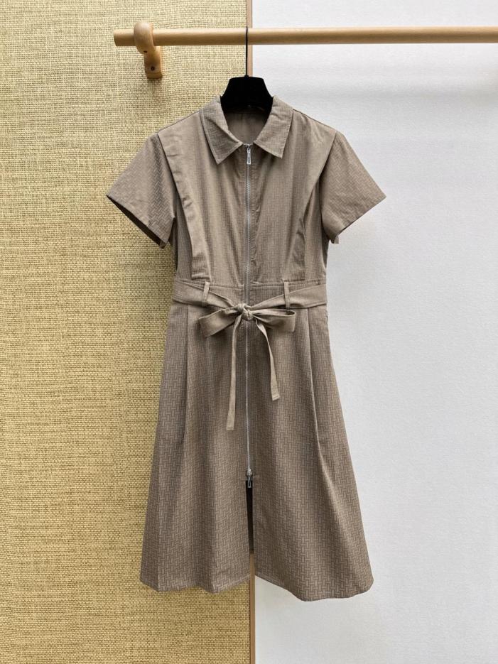 designer,replica,clothing,fake,1:1,lv,luxury,high quality Hermes Spring/Summer New Arrivals – H-Patterned Jacquard Dress with Small Collar and Zipper (86OKM) designer,replica,clothing,fake,1:1,lv,luxury,high quality Hermes Spring/Summer New Arrivals – H-Patterned Jacquard Dress with Small Collar and Zipper (86OKM)