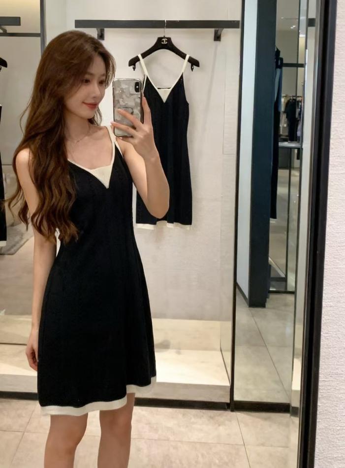 designer,replica,clothing,fake,1:1,lv,luxury,high quality CHANEL’s latest early spring collection: Color-blocked V-neck slip dress (XER8G) designer,replica,clothing,fake,1:1,lv,luxury,high quality CHANEL’s latest early spring collection: Color-blocked V-neck slip dress (XER8G)