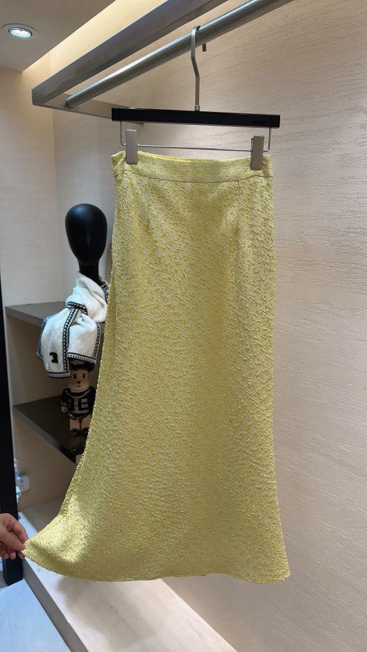 designer,replica,clothing,fake,1:1,lv,luxury,high quality Lemon-print rhinestone textured fishtail skirt (N6JU4) designer,replica,clothing,fake,1:1,lv,luxury,high quality Lemon-print rhinestone textured fishtail skirt (N6JU4)