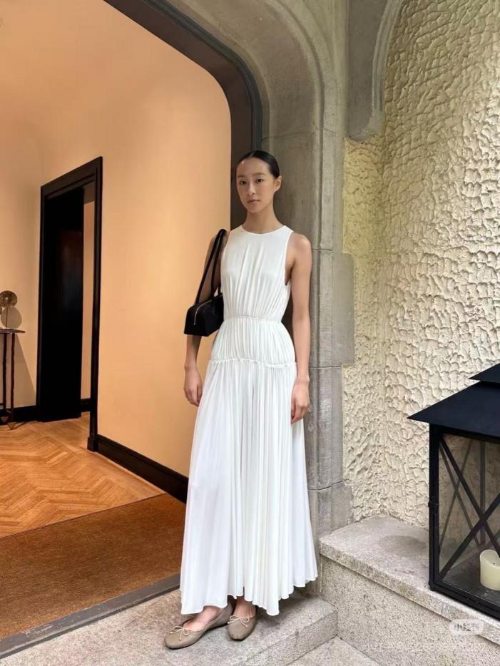 designer,replica,clothing,fake,1:1,lv,luxury,high quality Stunning new spring/summer dresses (AXGOE) designer,replica,clothing,fake,1:1,lv,luxury,high quality Stunning new spring/summer dresses (AXGOE)